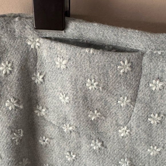 LILLY PULITZER VINTAGE DAISY EMBROIDERED WOOL SKIRT BLUE SIZE 6 - Picture 2 of 8